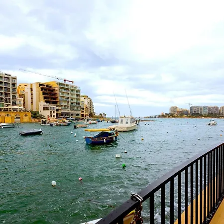 - Seafront Cityapartmentstay *