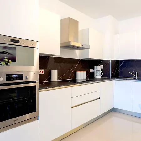 - Seafront Cityapartmentstay *